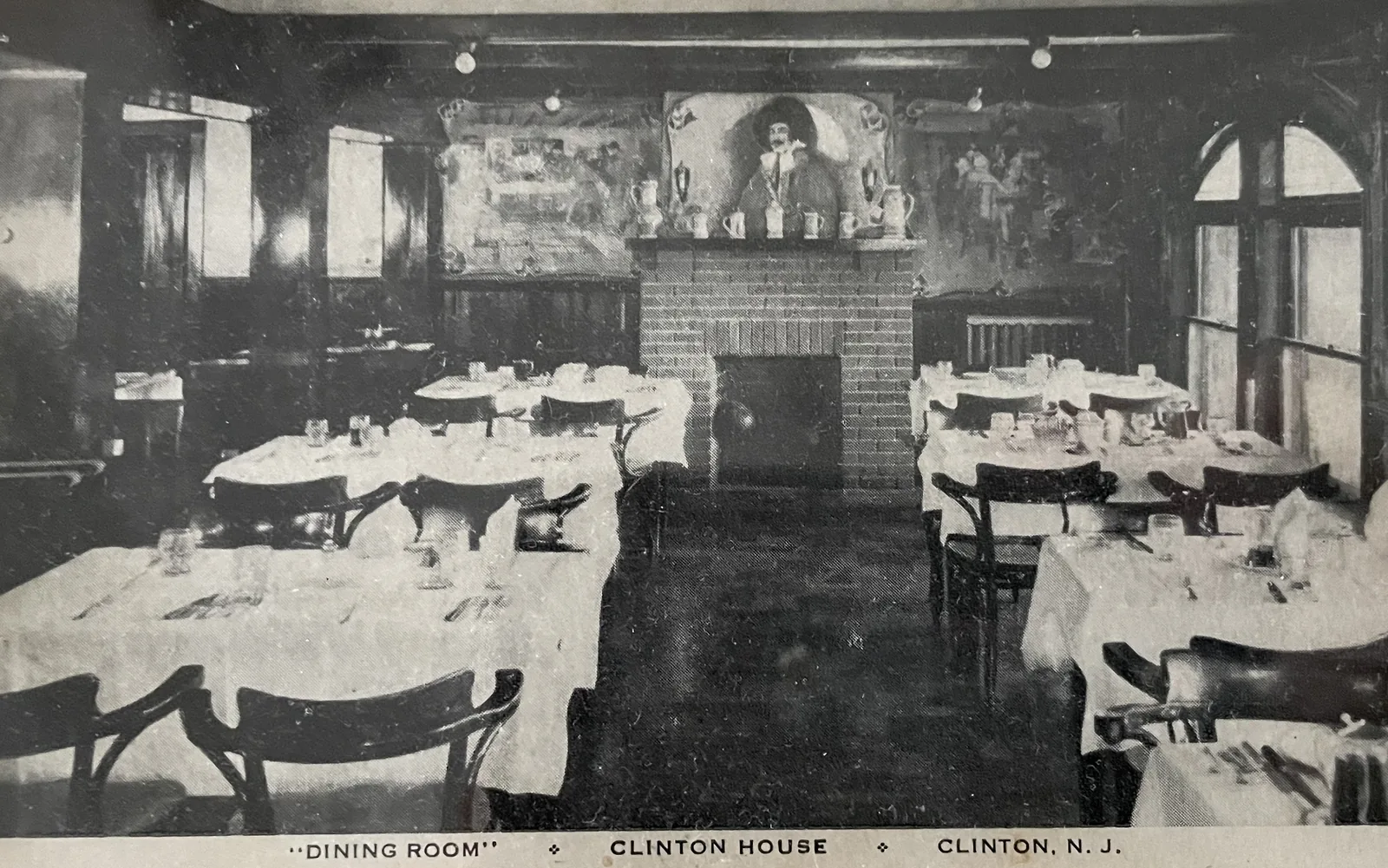 Postcard captioned Dining Room, Clinton House, Clinton, N.J.